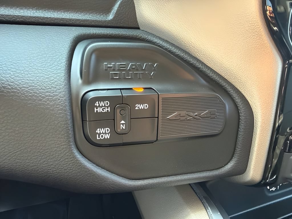 Used 2022 RAM 2500 Laramie AWD/4WD image 18