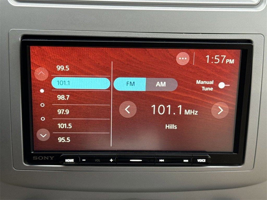 Used 2010 Ford Fusion SEL image 18