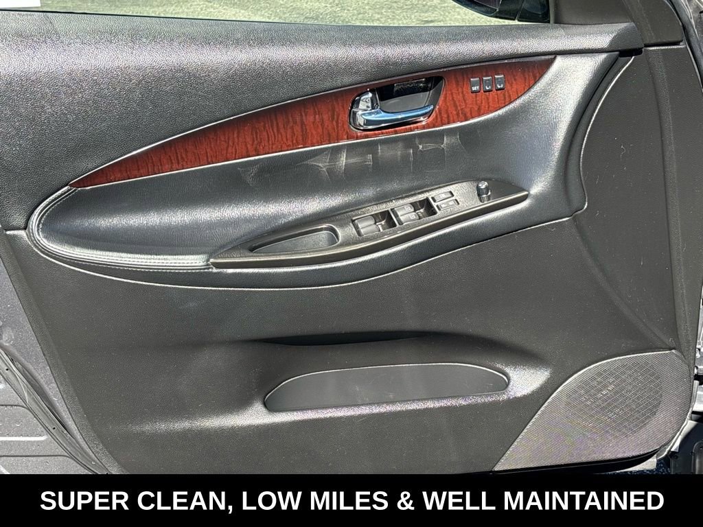 Used 2016 INFINITI QX50 Journey w/ Premium Package image 19