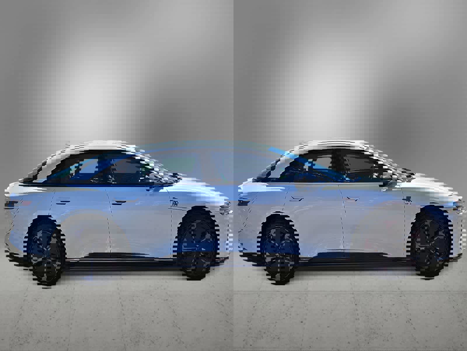 Used 2024 Lucid Air Pure image 10