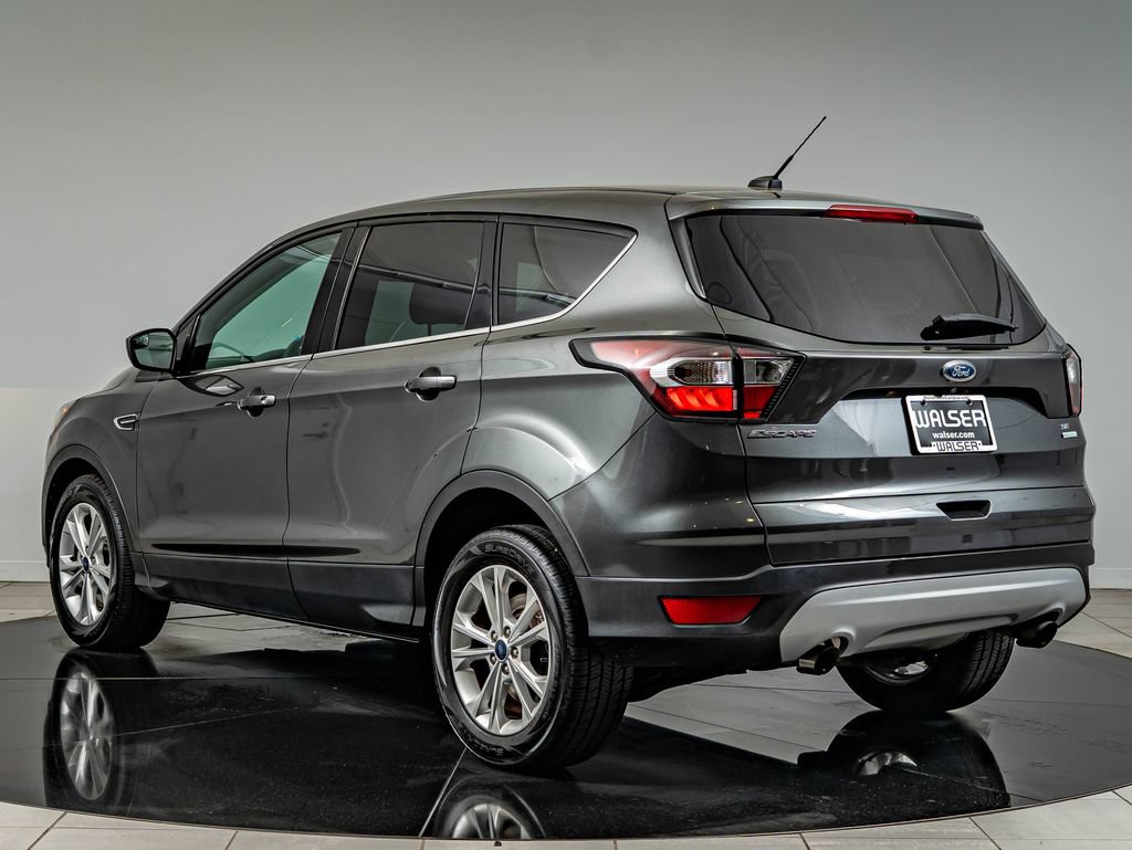 Used 2017 Ford Escape SE FWD image 7