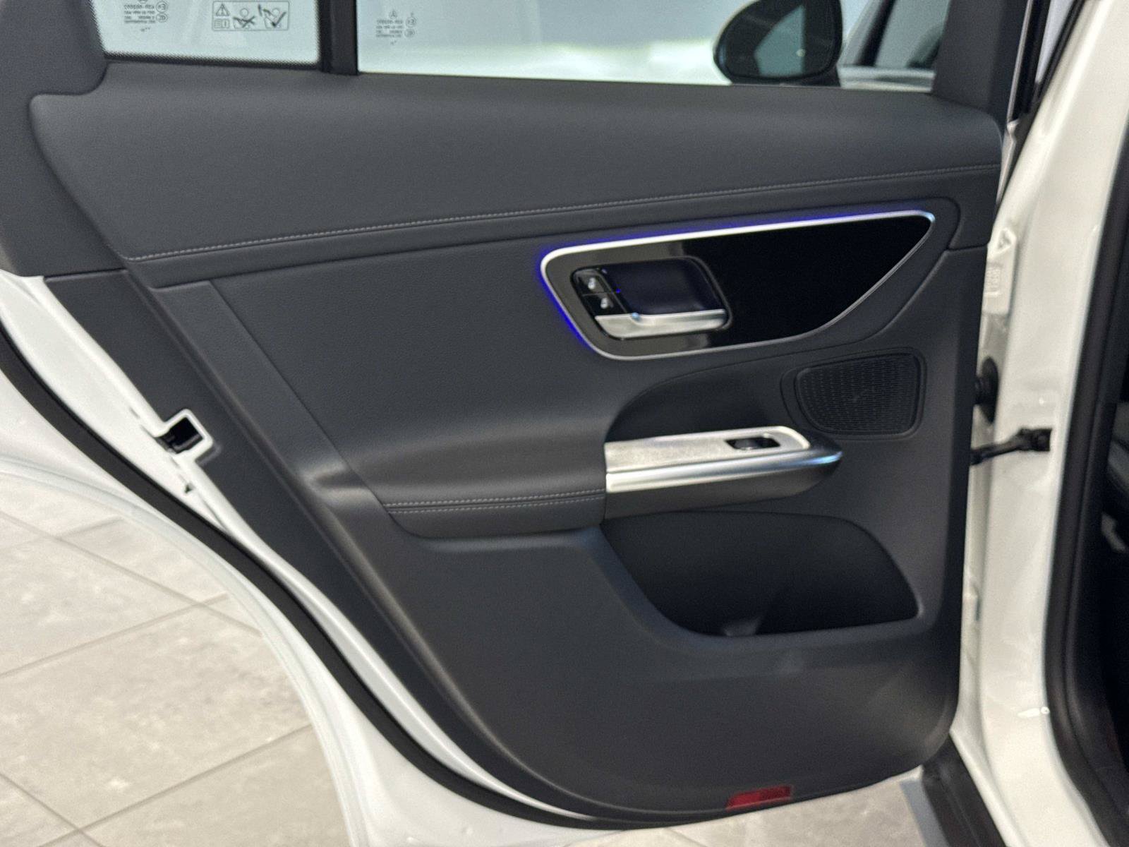 Certified 2024 Mercedes-Benz GLC 300 4MATIC image 4