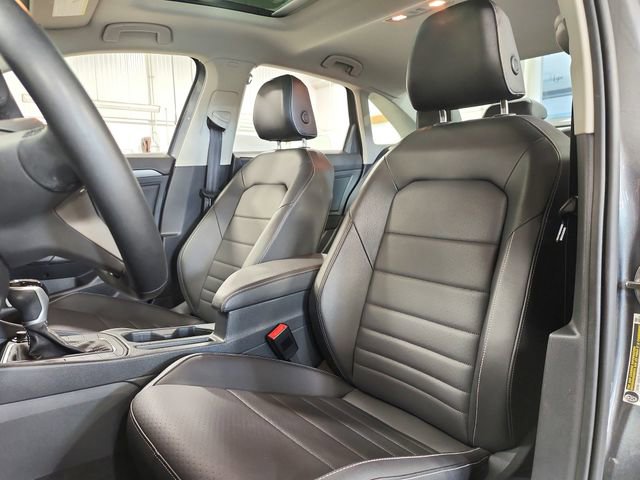 Used 2023 Volkswagen Jetta SE image 10