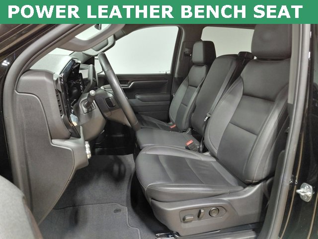 Certified 2025 GMC Sierra 1500 SLT image 3