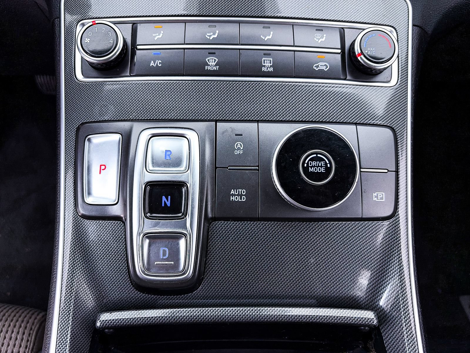 Used 2021 Hyundai Santa Fe SE FWD image 17