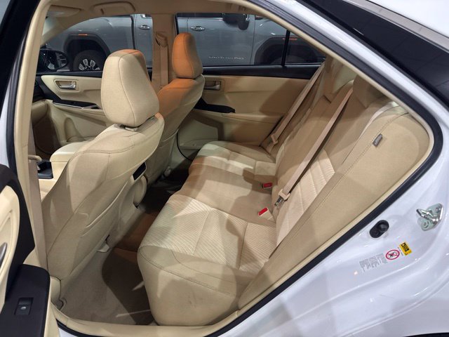 Used 2015 Toyota Camry LE FWD image 12