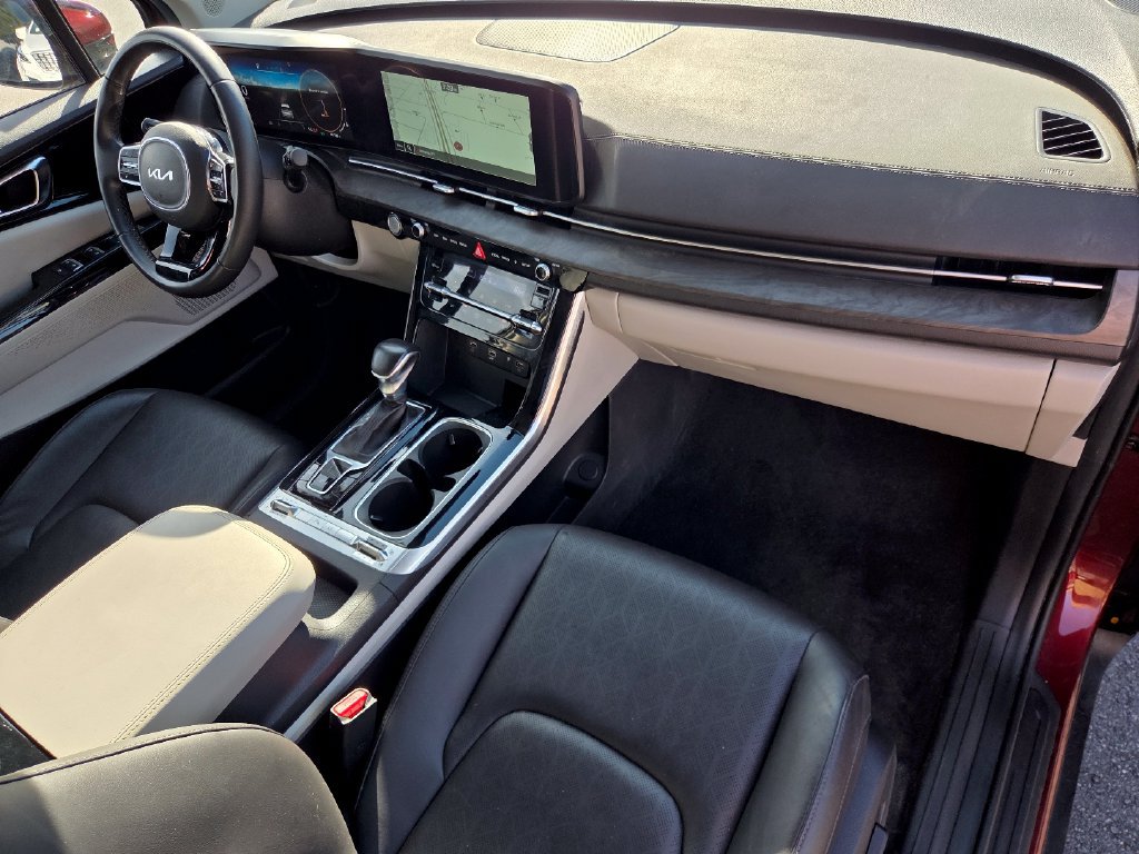 Certified 2024 Kia Carnival SX FWD image 30