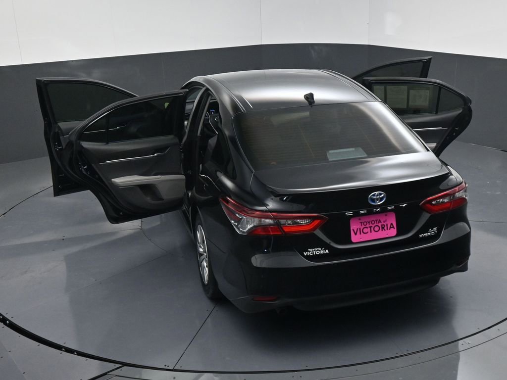 Used 2022 Toyota Camry LE image 20