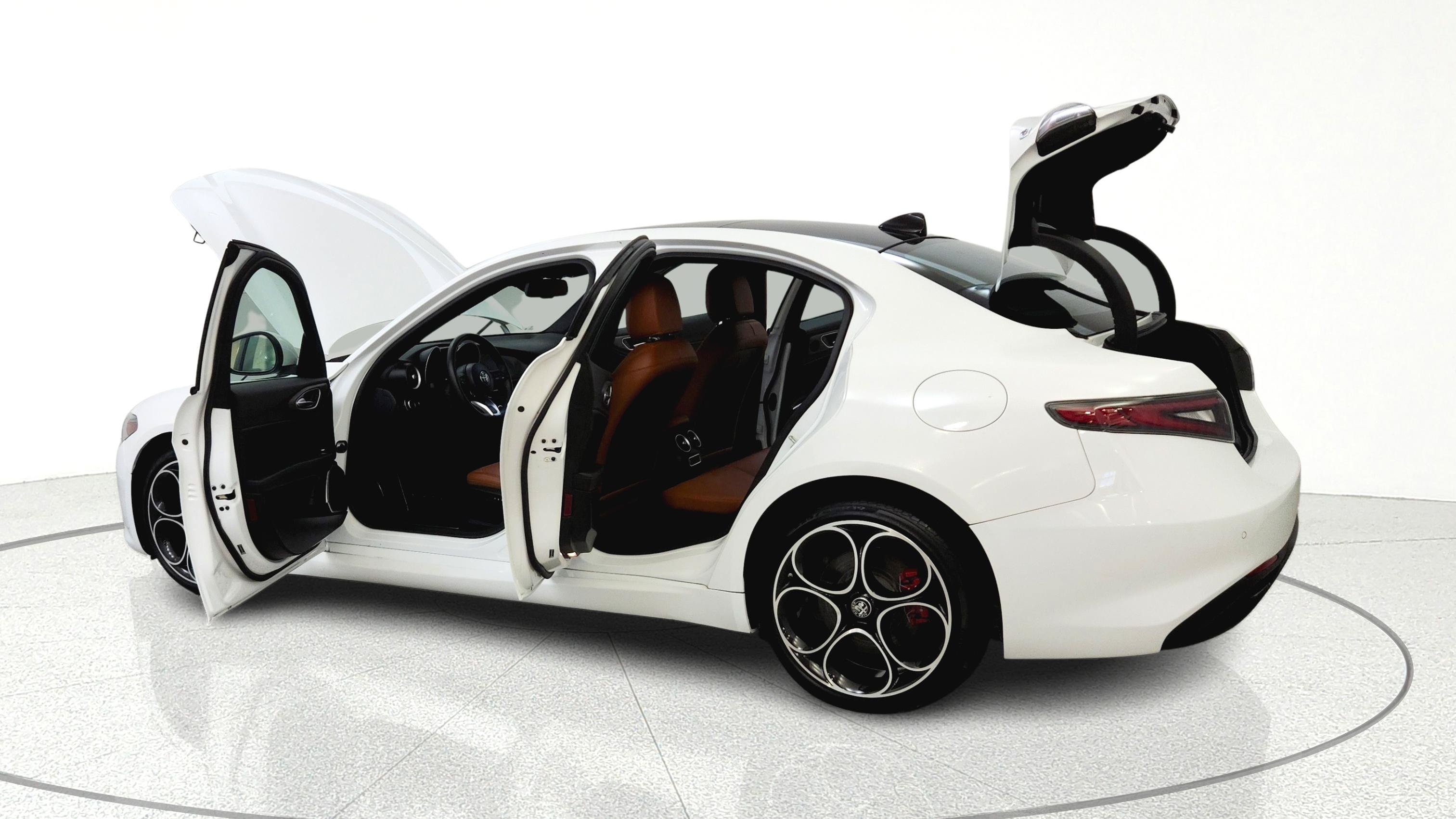 Used 2023 Alfa Romeo Giulia Ti w/ Active Assist Plus Package AWD/4WD image 12