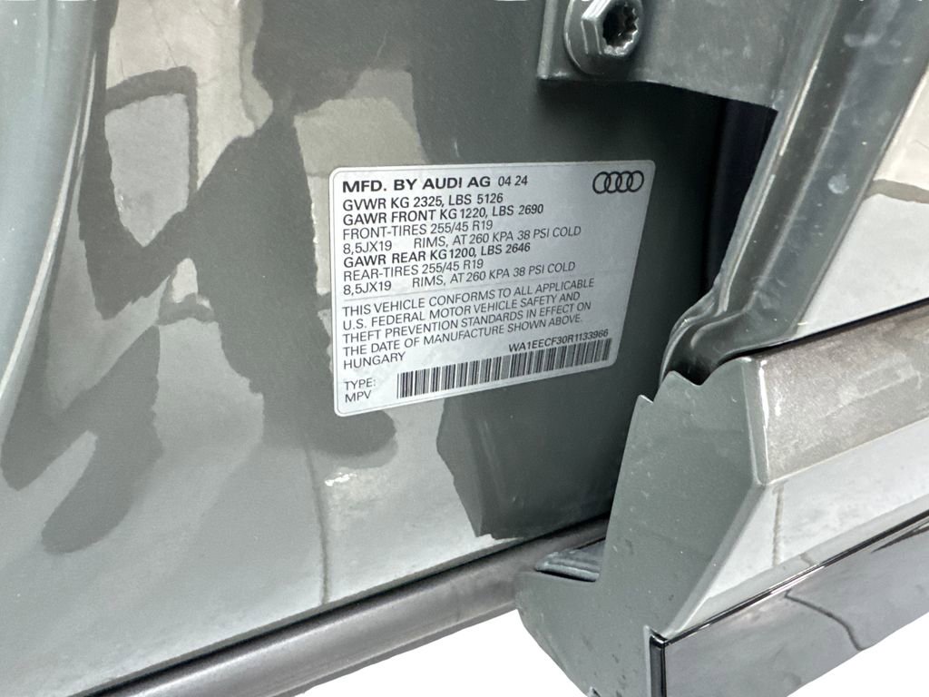 Used 2024 Audi Q3 2.0T Premium Plus w/ Premium Plus Package image 92