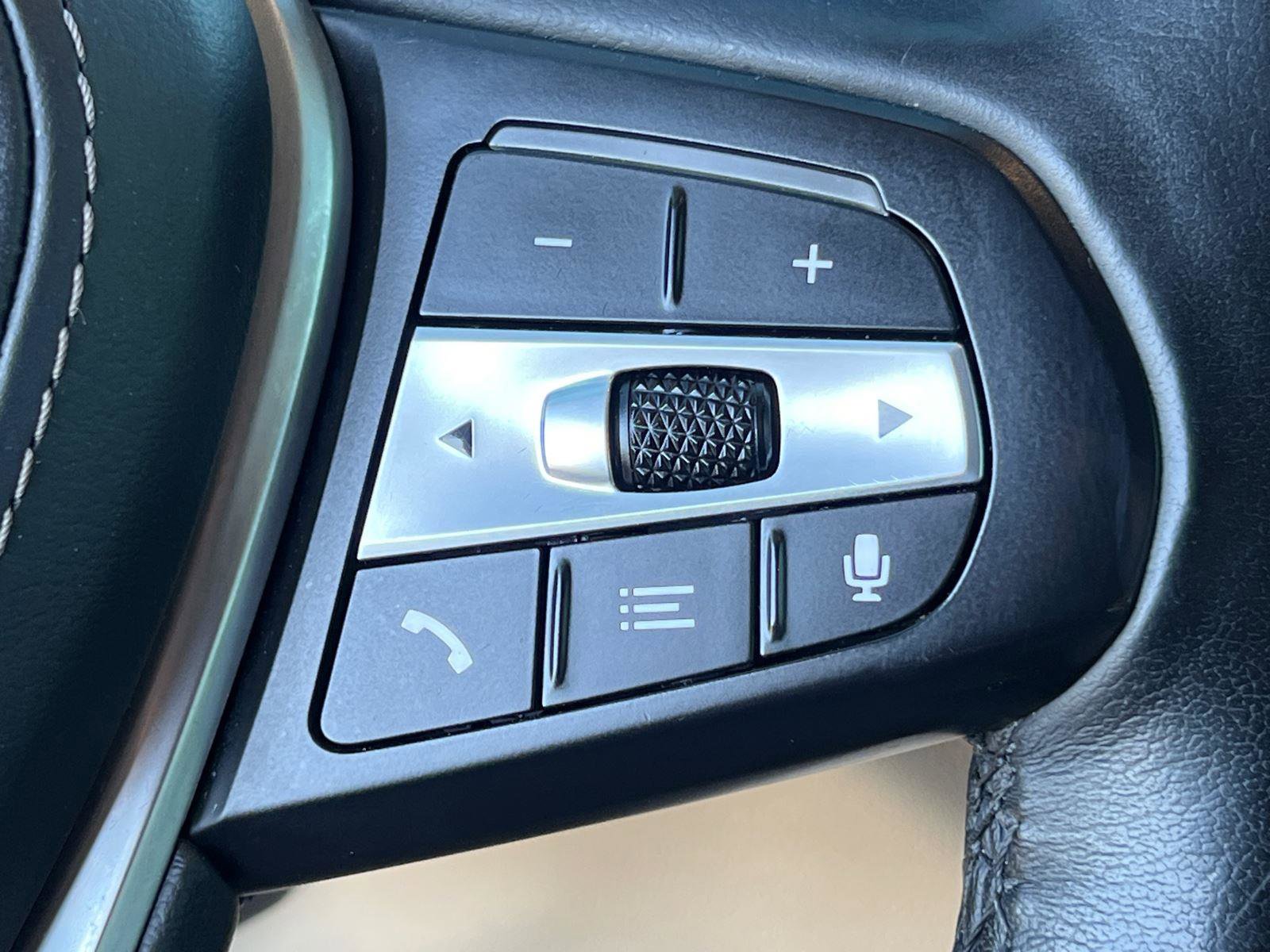 Used 2021 BMW X5 sDrive40i w/ Premium Package image 26