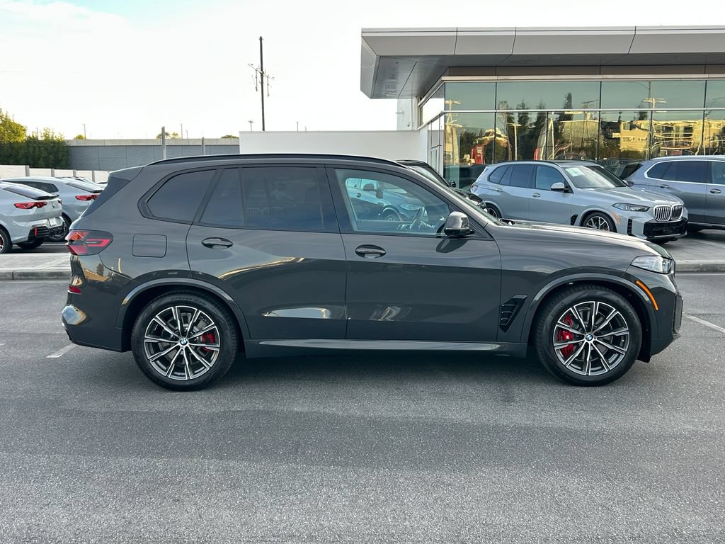New 2026 BMW X5 xDrive50e w/ M Sport Package AWD/4WD image 6