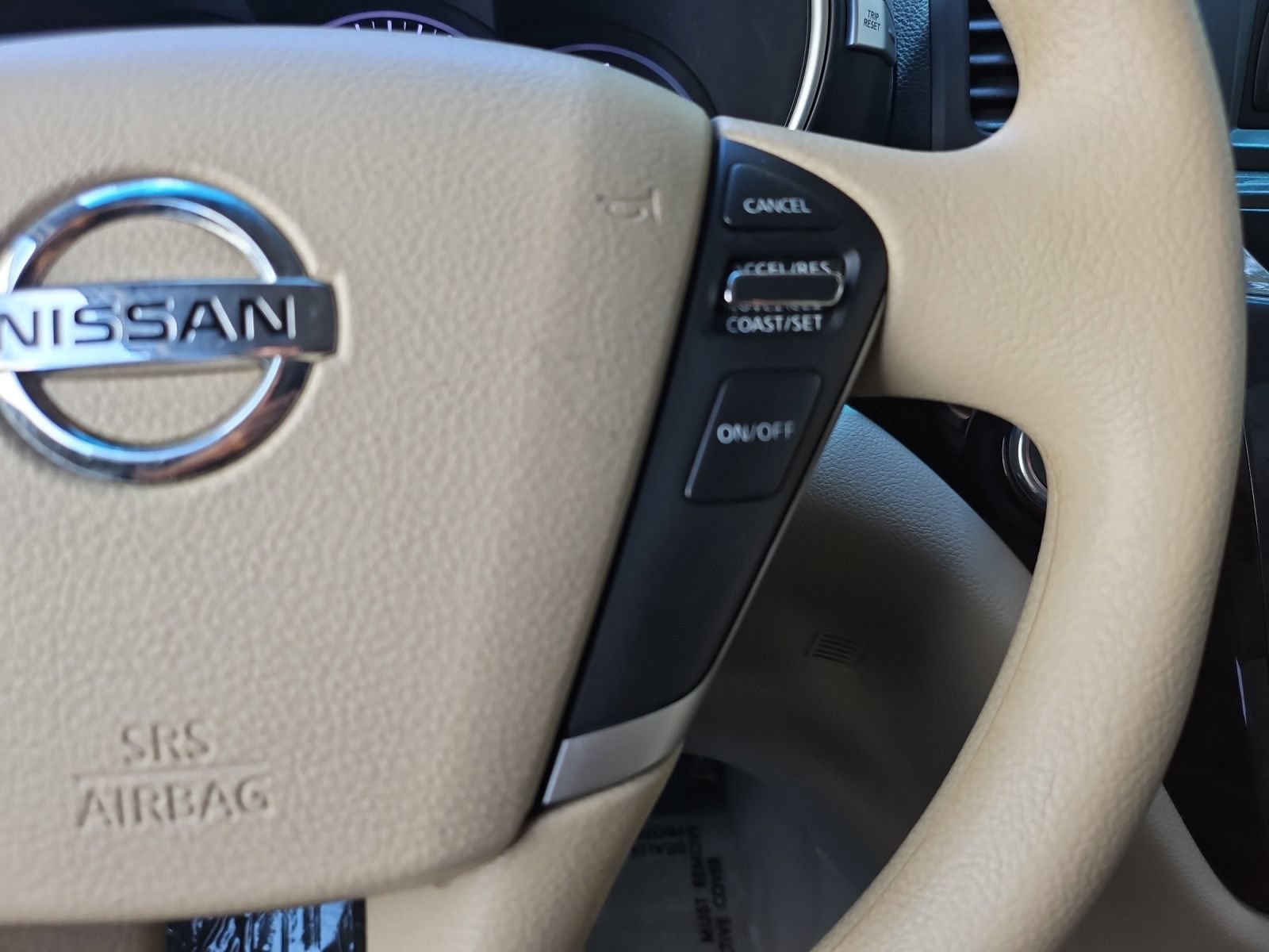 Used 2012 Nissan Quest S FWD image 25