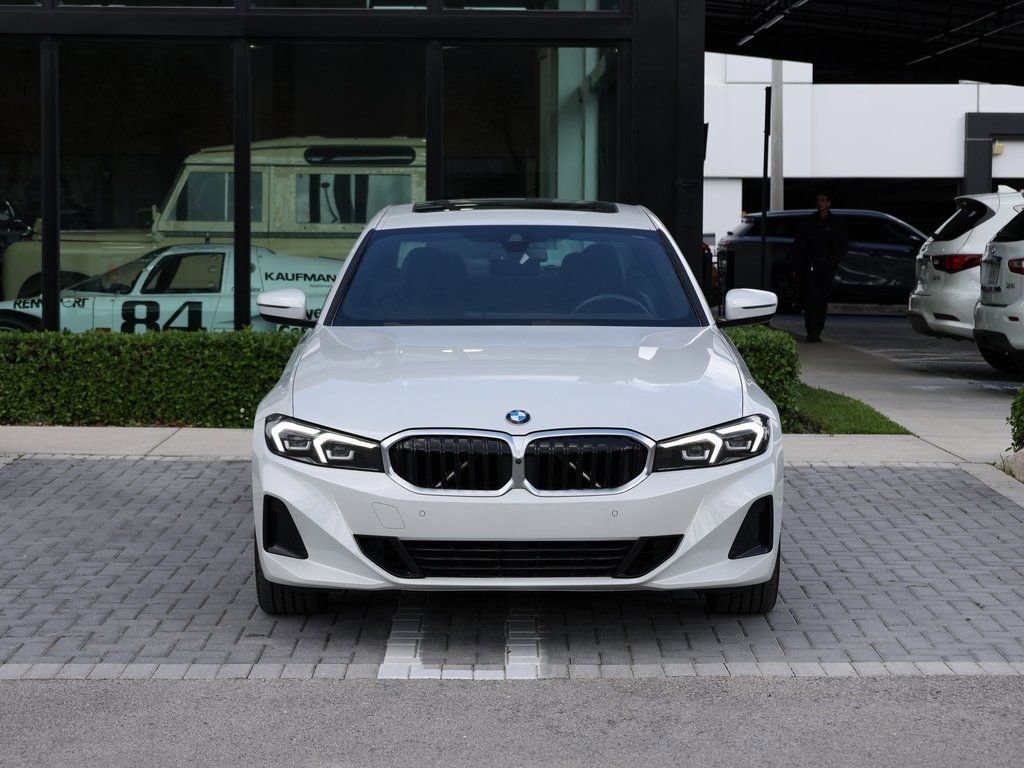 Used 2024 BMW 330i Sedan w/ Premium Package image 3