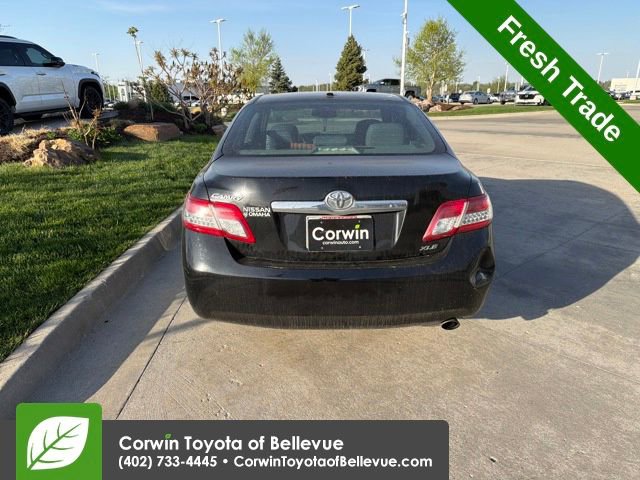 Used 2011 Toyota Camry XLE w/ XLE Extra-Value Pkg #2 FWD image 17