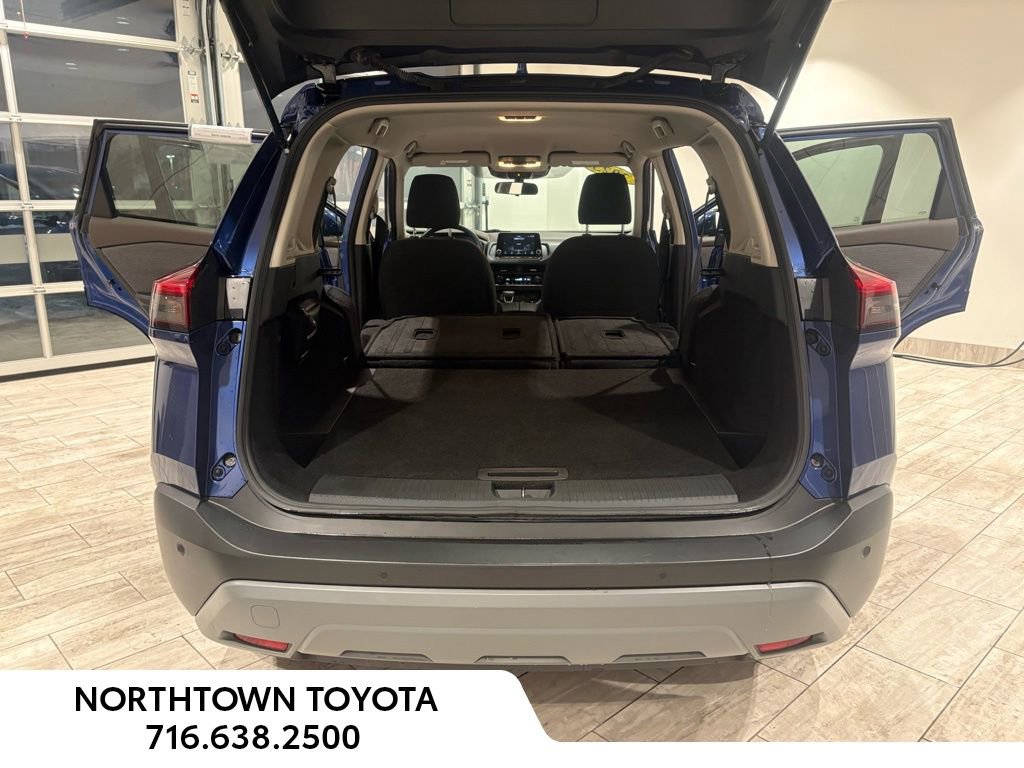 Used 2023 Nissan Rogue SV image 23