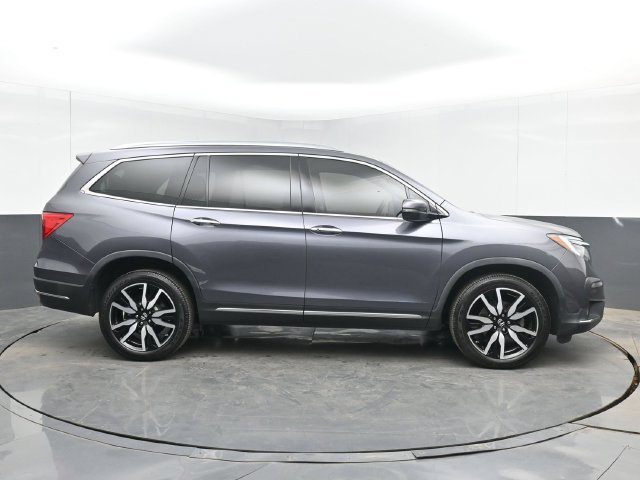 Used 2021 Honda Pilot Touring image 11