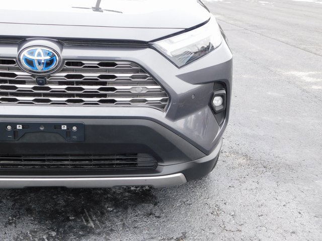 Used 2024 Toyota RAV4 Limited w/ Advanced Technology Package image 9