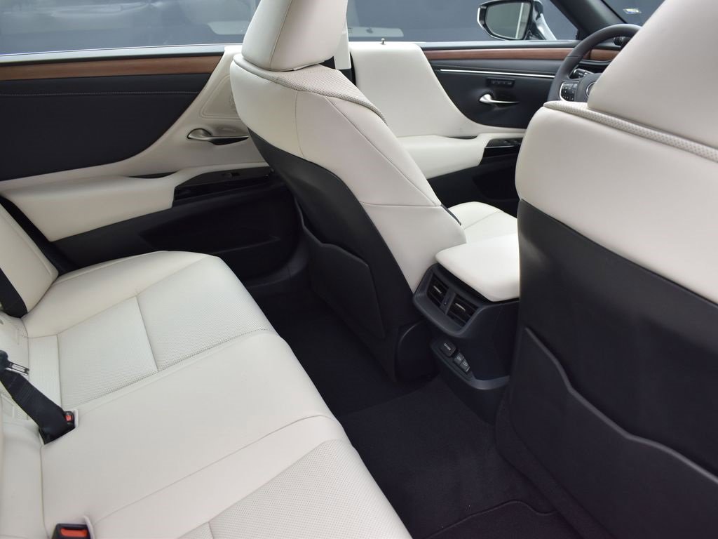 New 2025 Lexus ES 350 w/ Premium Package image 19