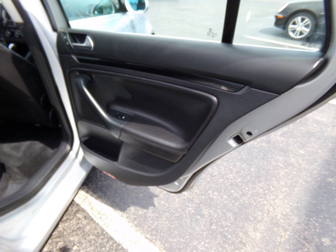 Used 2012 Volkswagen Jetta TDI image 29