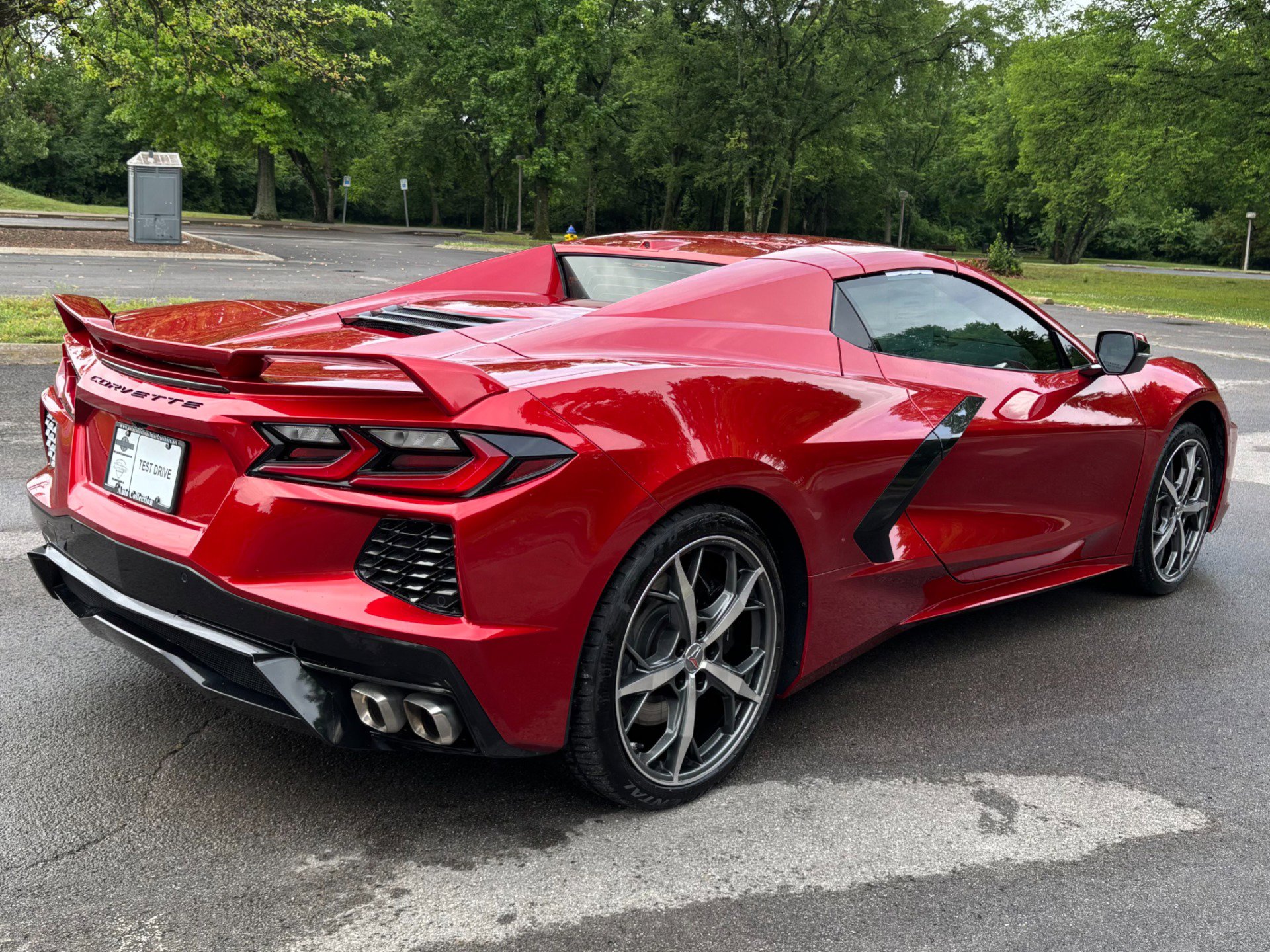 Used 2023 Chevrolet Corvette Stingray Preferred Conv w/ Z51 Performance Package RWD image 3