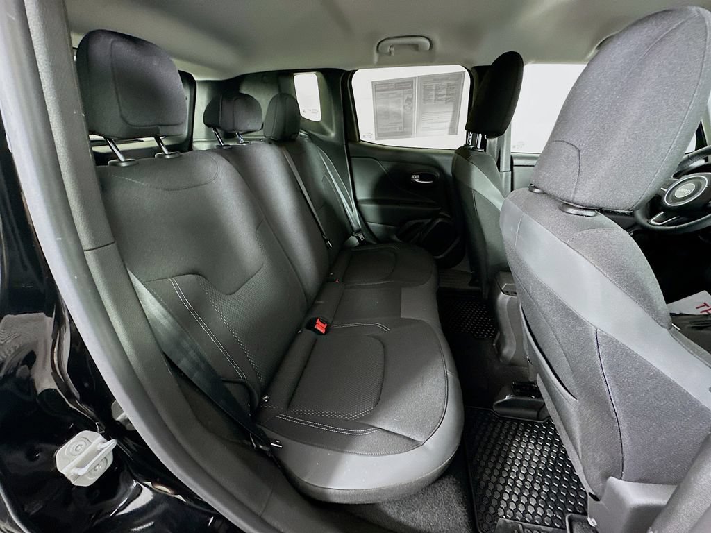 Used 2023 Jeep Renegade Altitude AWD/4WD image 33