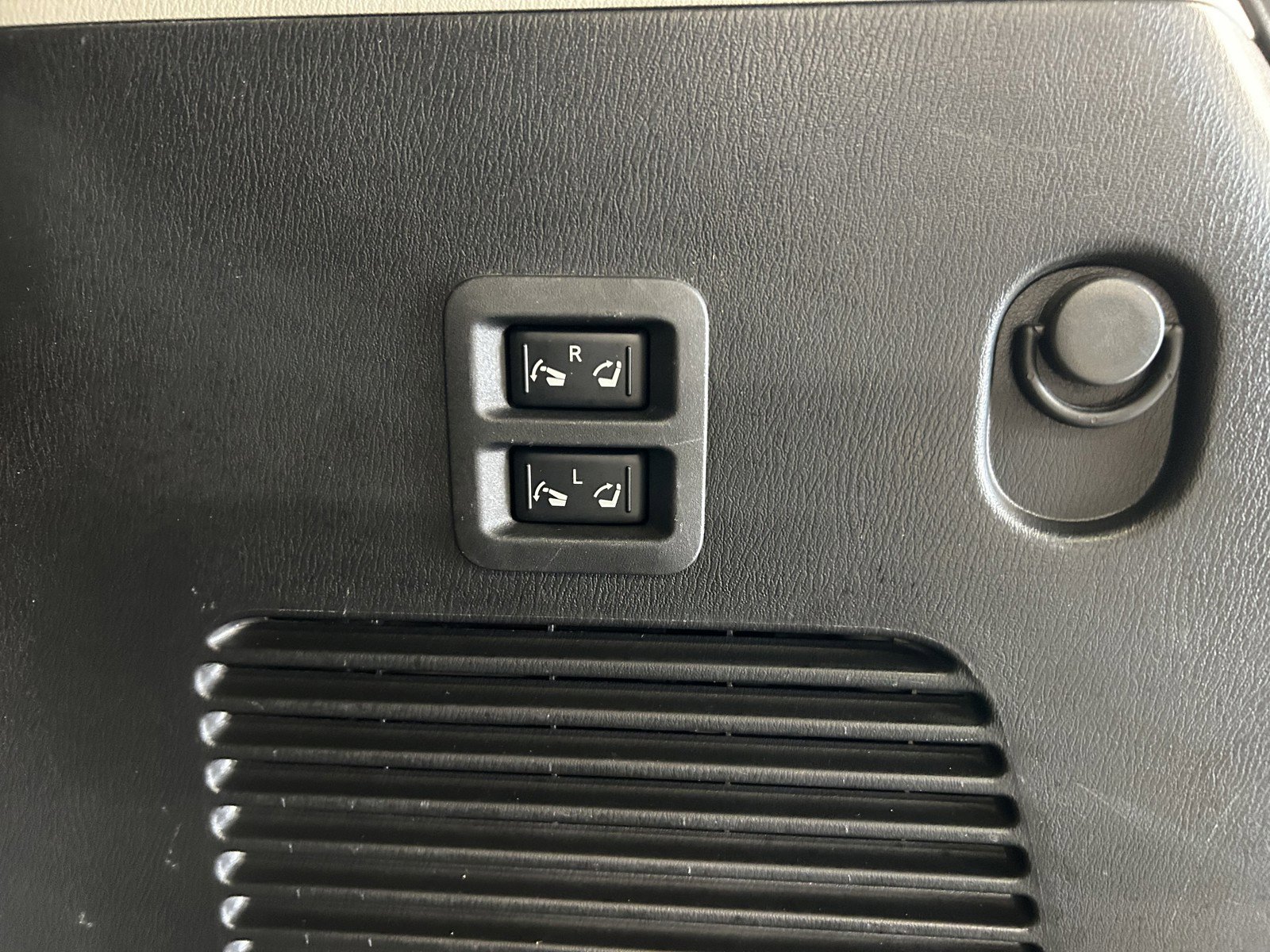 Used 2017 Nissan Armada Platinum image 15