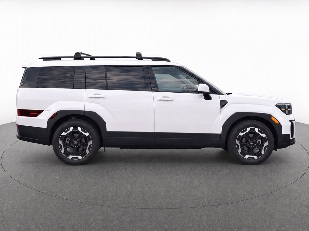 Used 2025 Hyundai Santa Fe SEL FWD image 4