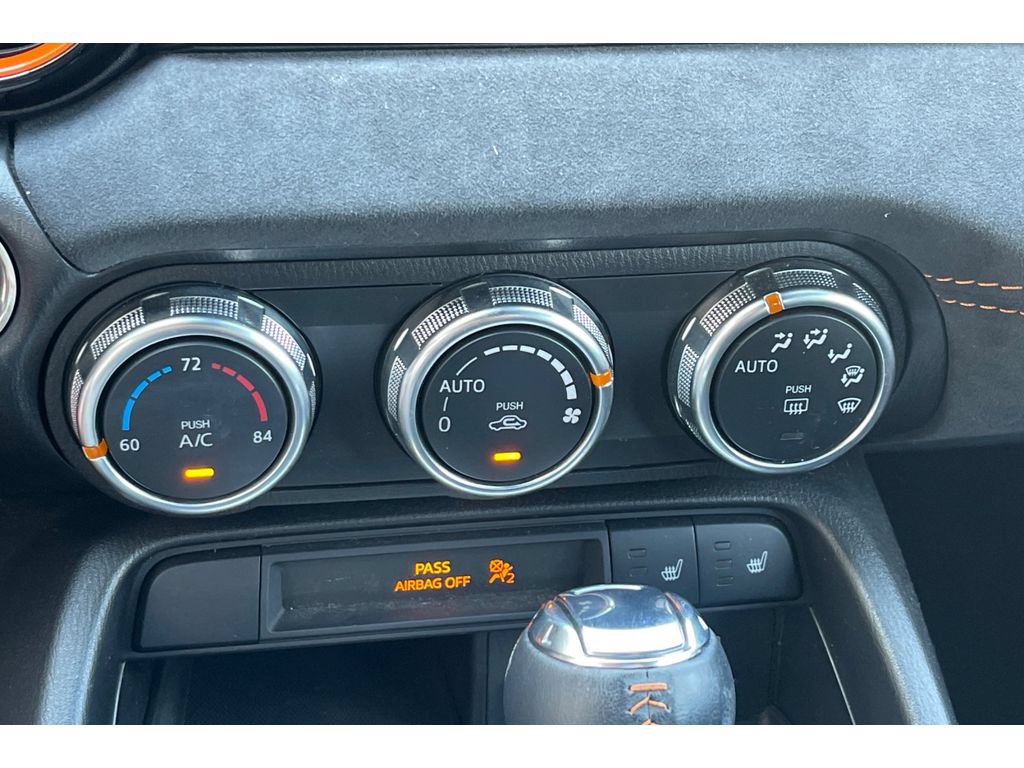 Used 2019 MAZDA MX-5 Miata 30th Anniversary RWD image 24