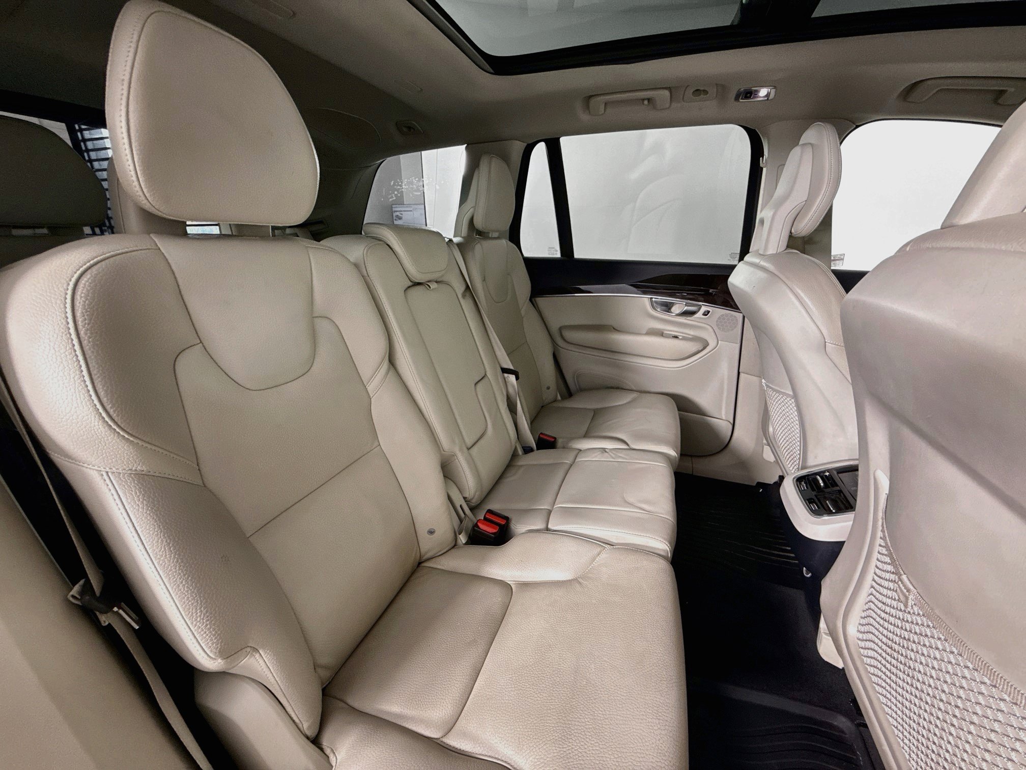 Used 2018 Volvo XC90 T6 Momentum w/ Convenience Package AWD/4WD image 27