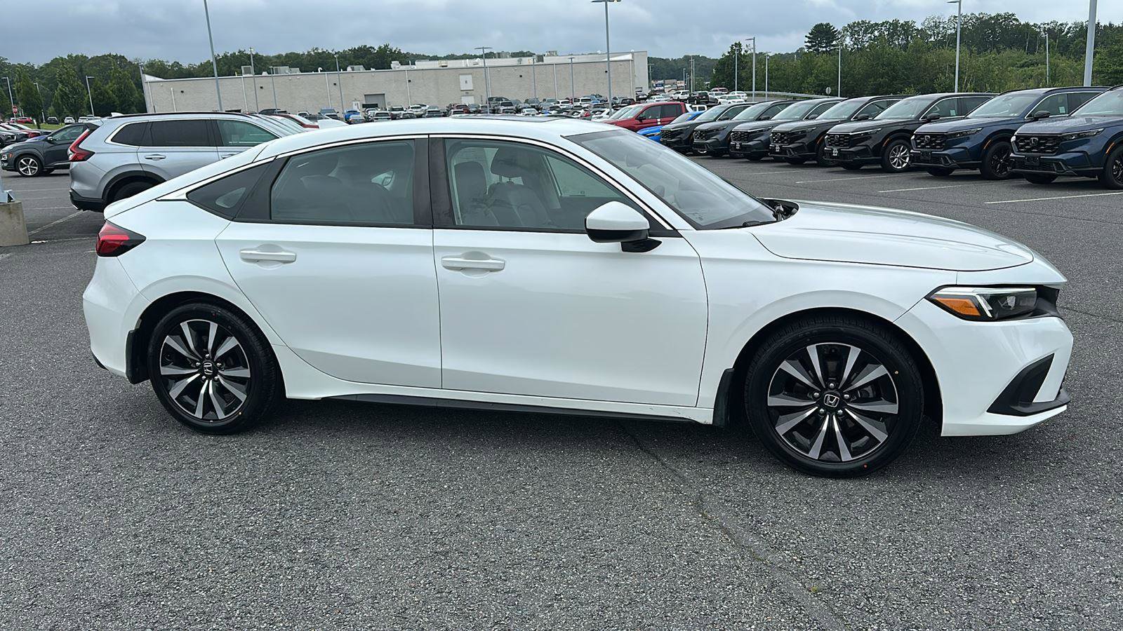 Used 2023 Honda Civic EX-L image 3