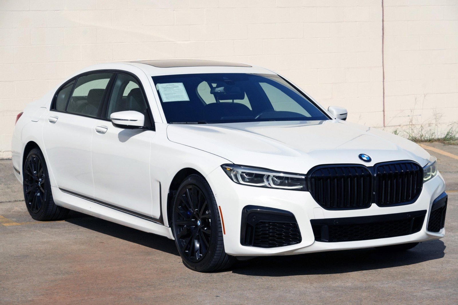 Used 2022 BMW 740i w/ M Sport Package RWD image 61