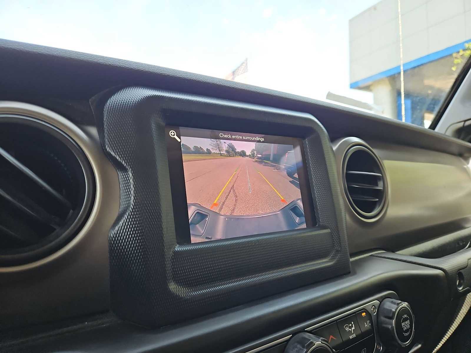 Used 2020 Jeep Gladiator Sport w/ Quick Order Package 24S image 29