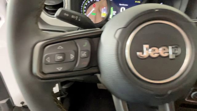 Used 2024 Jeep Wrangler Unlimited AWD/4WD image 22