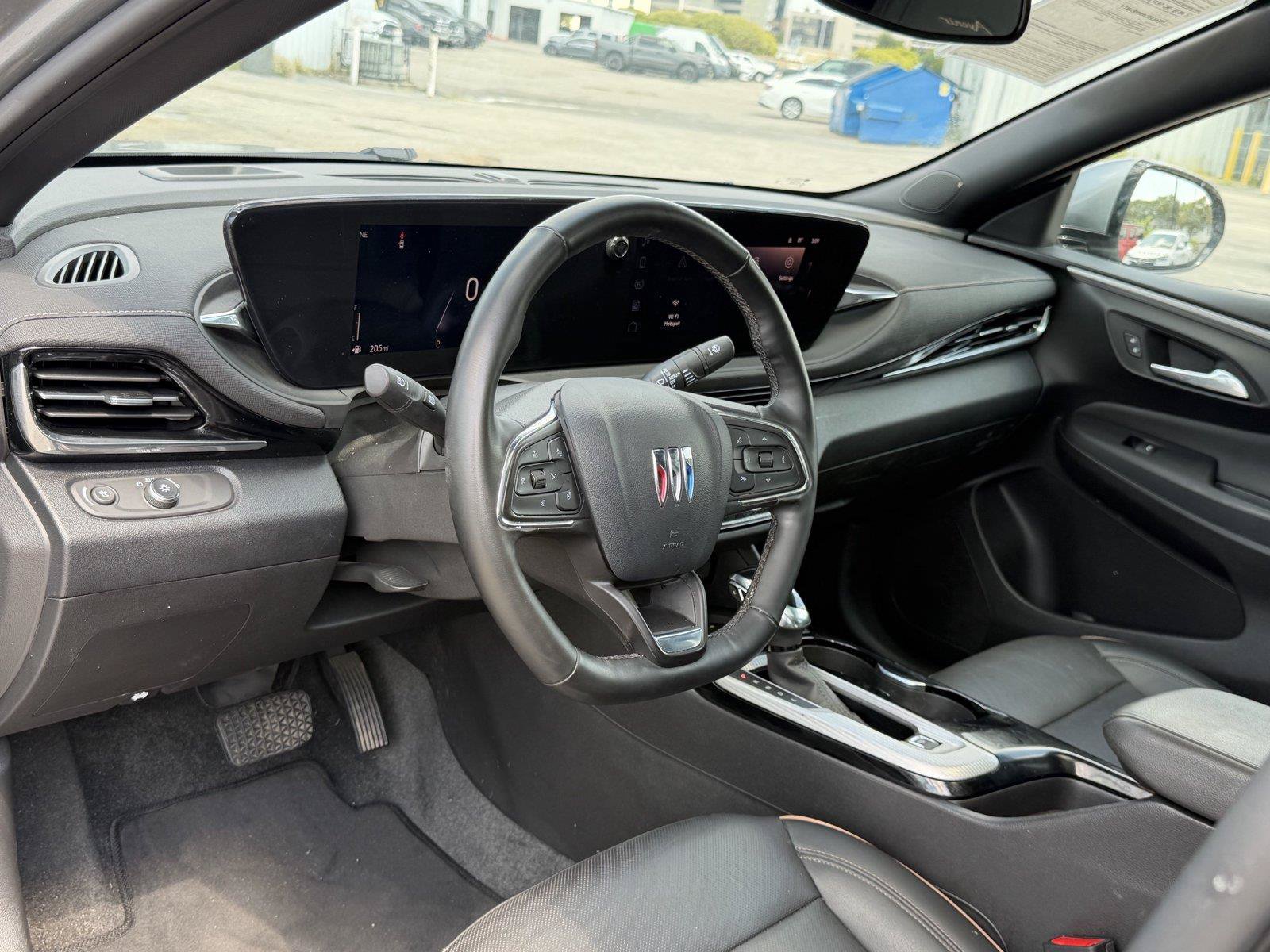 Used 2025 Buick Envista Avenir FWD image 16