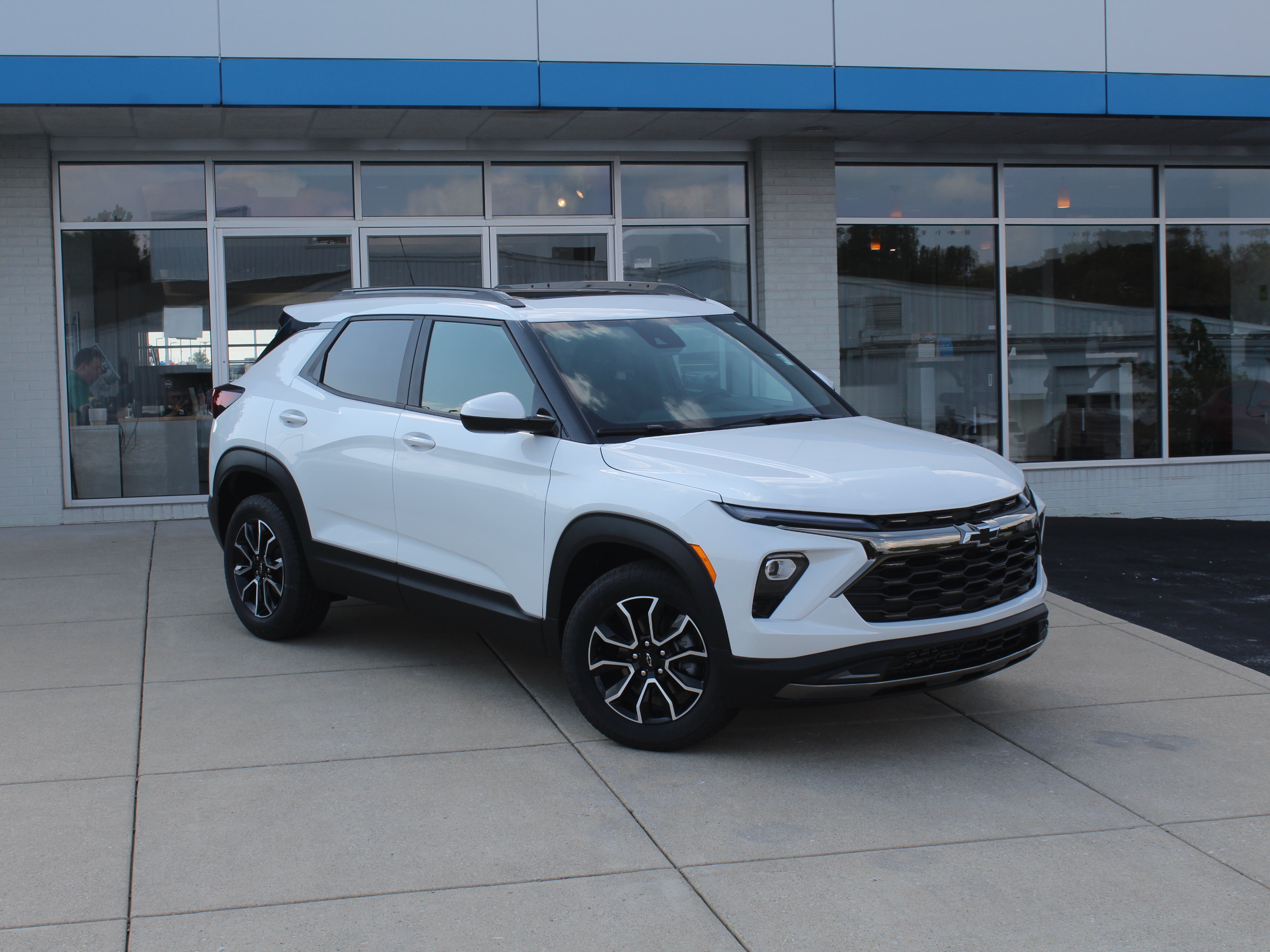 New 2026 Chevrolet TrailBlazer ACTIV w/ Convenience Package AWD/4WD image 4