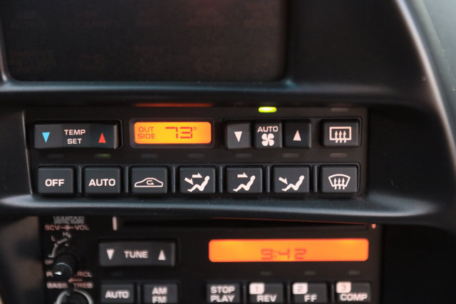 Used 1994 Chevrolet Corvette Convertible RWD image 95