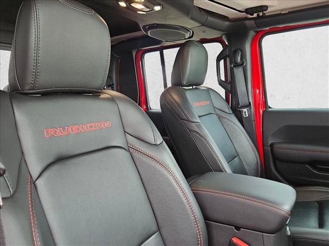 Used 2022 Jeep Gladiator Rubicon w/ Cold Weather Group AWD/4WD image 23