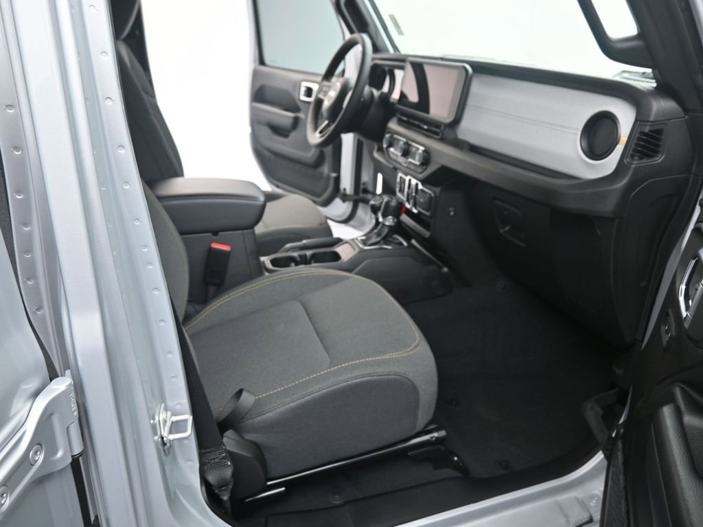 Used 2024 Jeep Wrangler Sport S image 20
