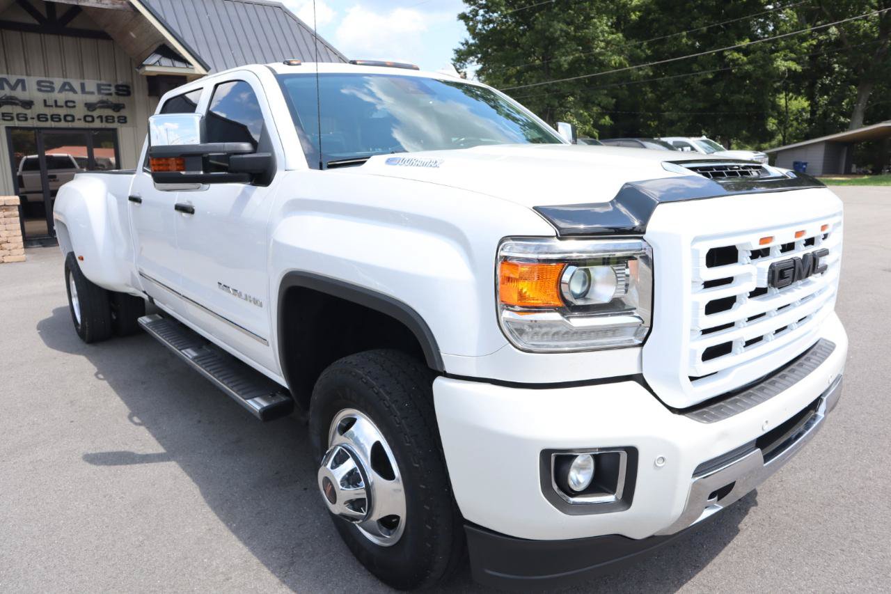 Used 2018 GMC Sierra 3500 Denali w/ Duramax Plus Package AWD/4WD image 3