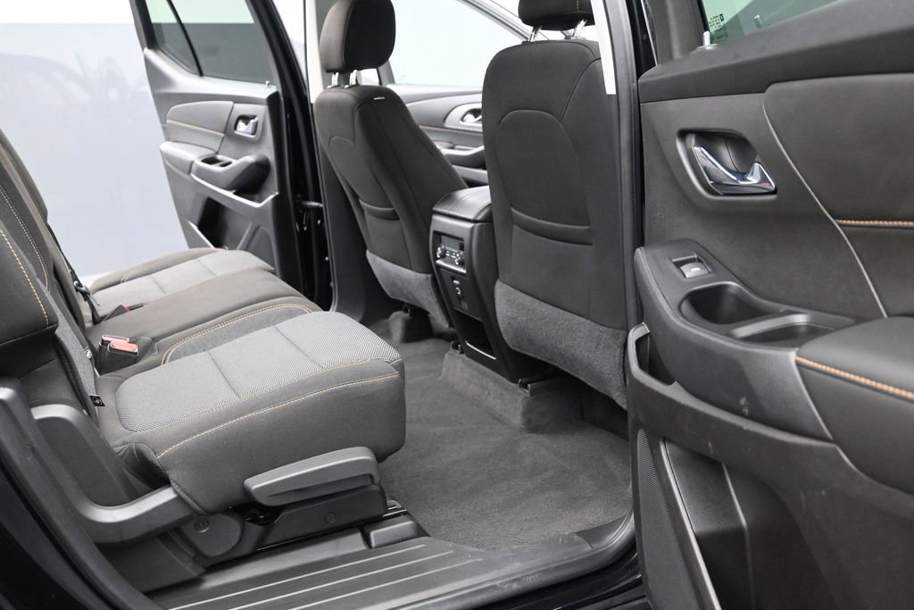 Used 2019 Chevrolet Traverse LS w/ LPO, Blackout Package FWD image 18