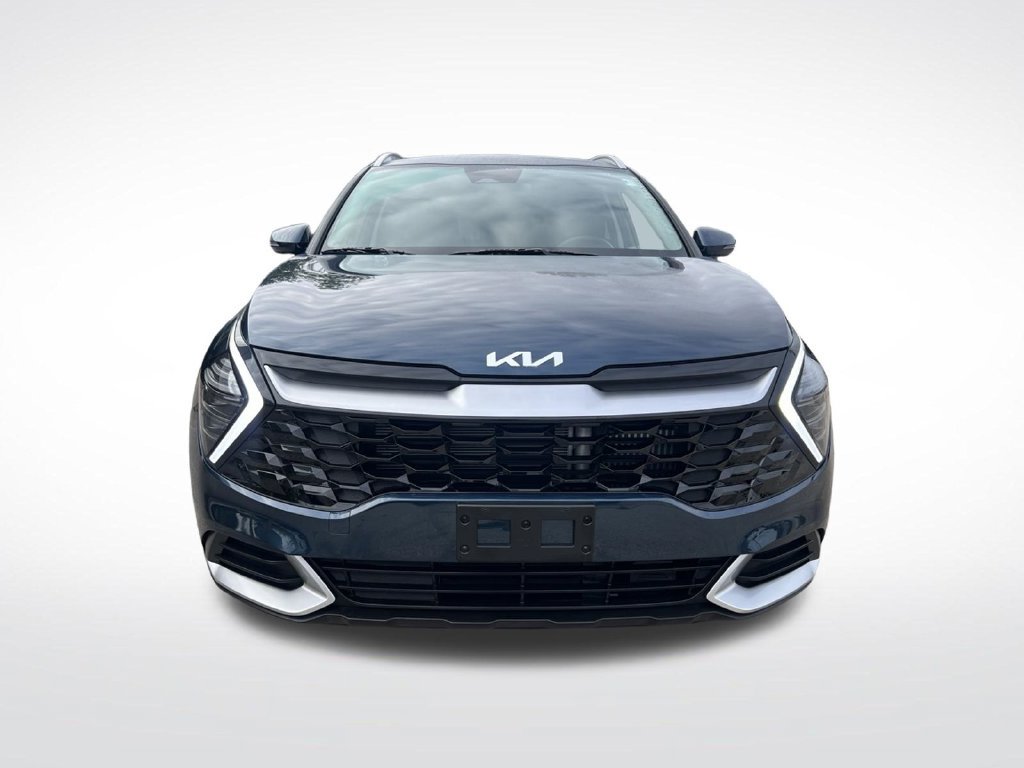 Certified 2025 Kia Sportage EX AWD/4WD image 2