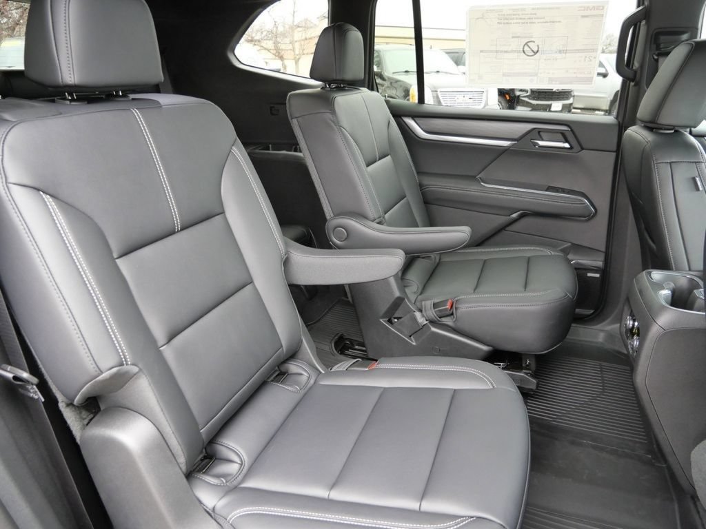 New 2026 GMC Acadia Elevation w/ Elevation Premium Package AWD/4WD image 34