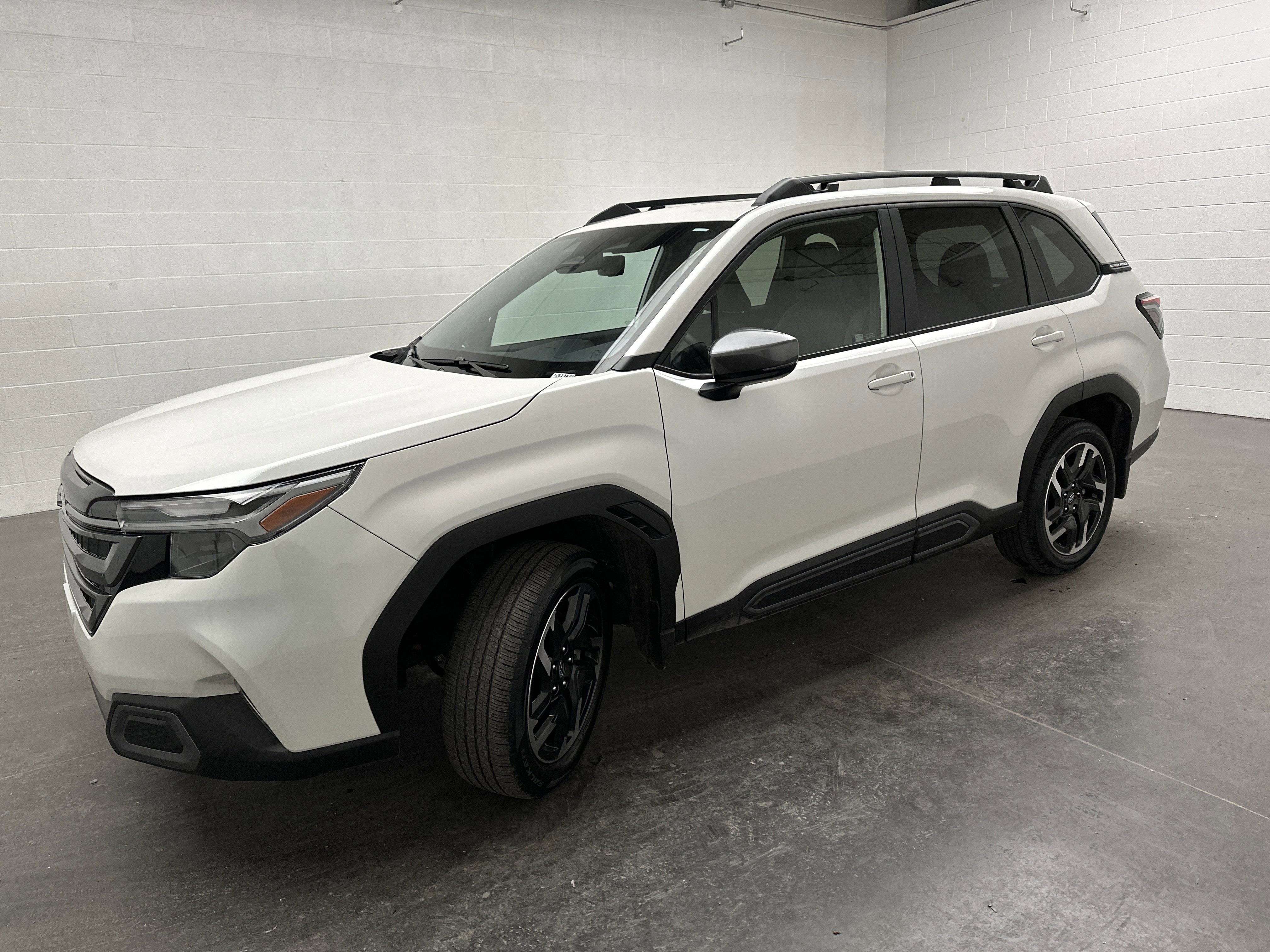 Used 2025 Subaru Forester Limited w/ Popular Package #2 image 4