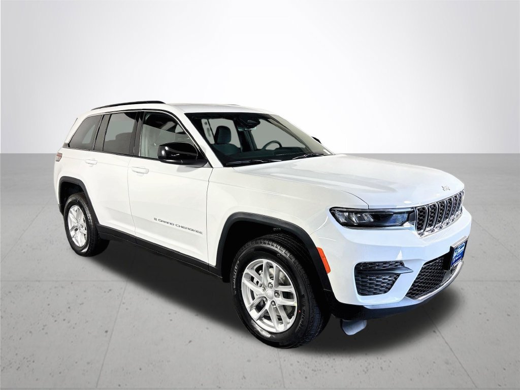 New 2026 Jeep Grand Cherokee Laredo X AWD/4WD image 4
