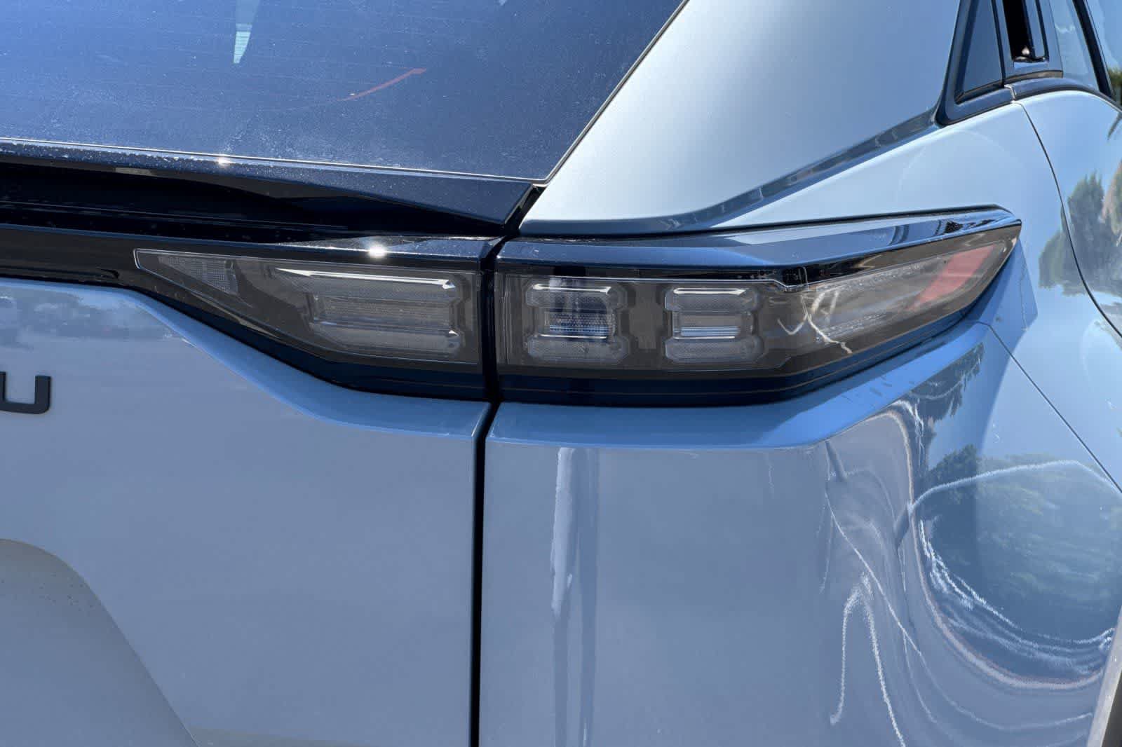 New 2026 Subaru Uncharted Premium FWD image 31