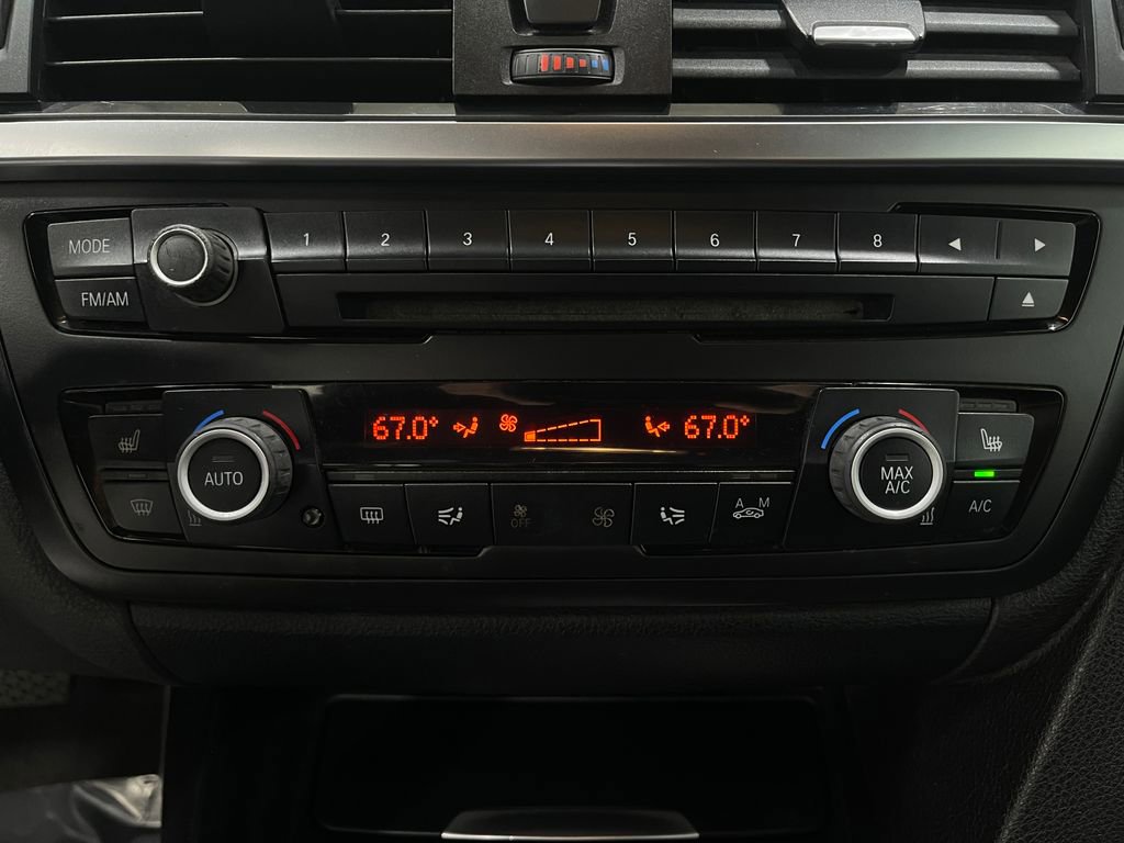 Used 2014 BMW 428i Convertible image 22