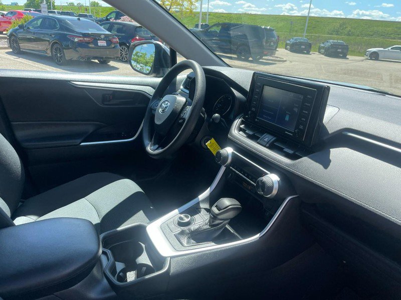 Used 2021 Toyota RAV4 LE w/ Carpet Mat Package (TMS) image 10