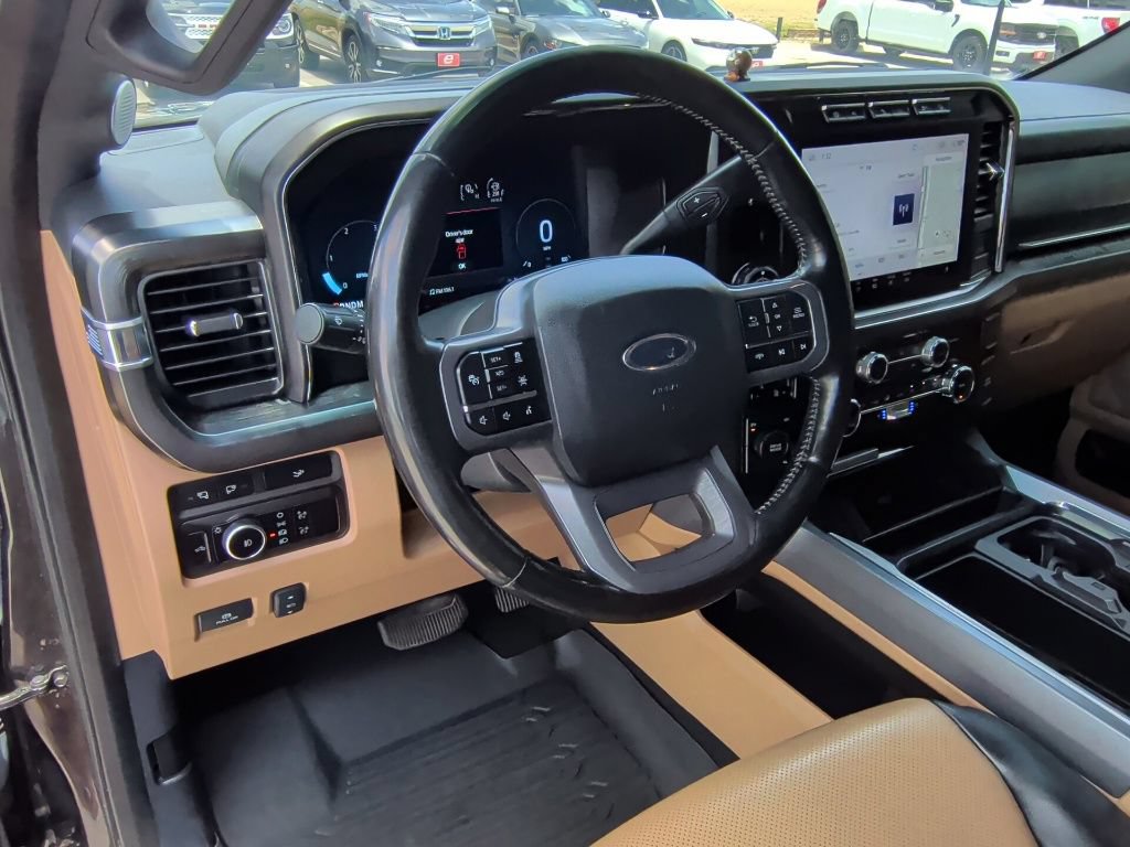 Used 2024 Ford F350 Lariat w/ Lariat Ultimate Package AWD/4WD image 16