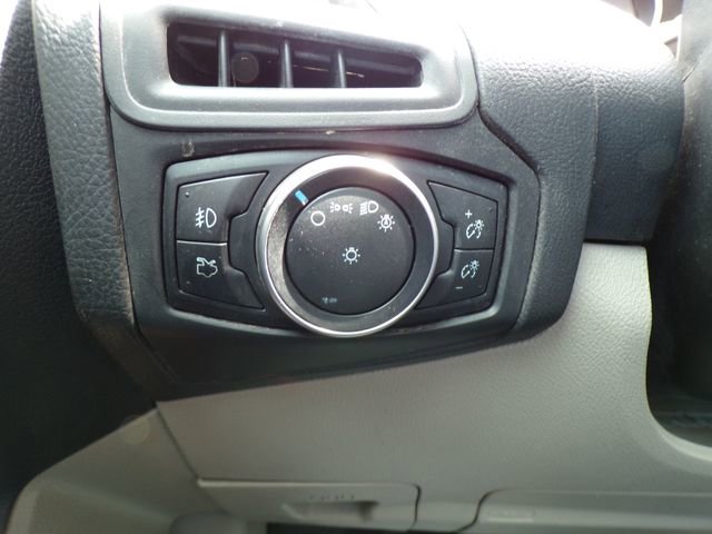 Used 2017 Ford Focus SE image 18